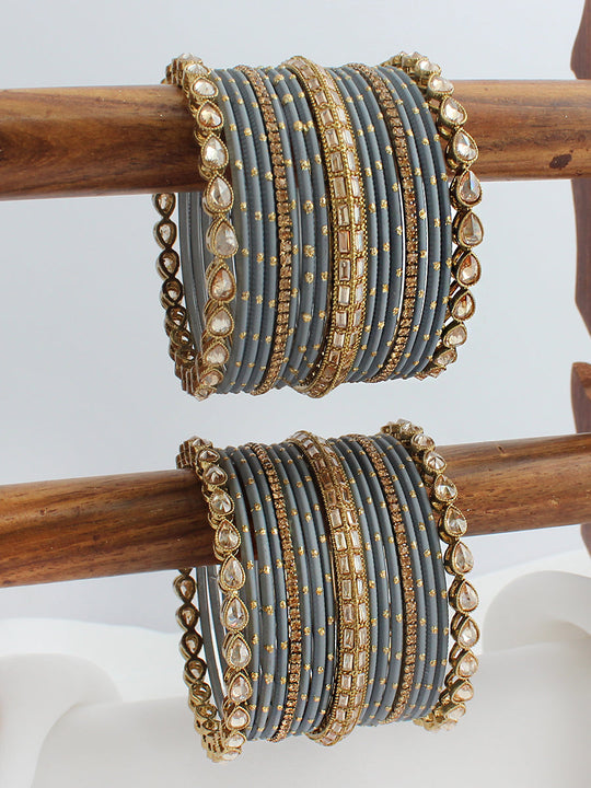 Yatika Bangle Set / Stack