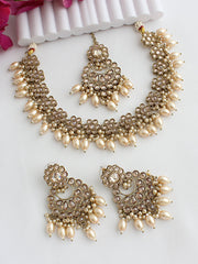 Adaa Necklace Set