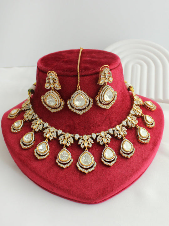 Rhea Necklace Set