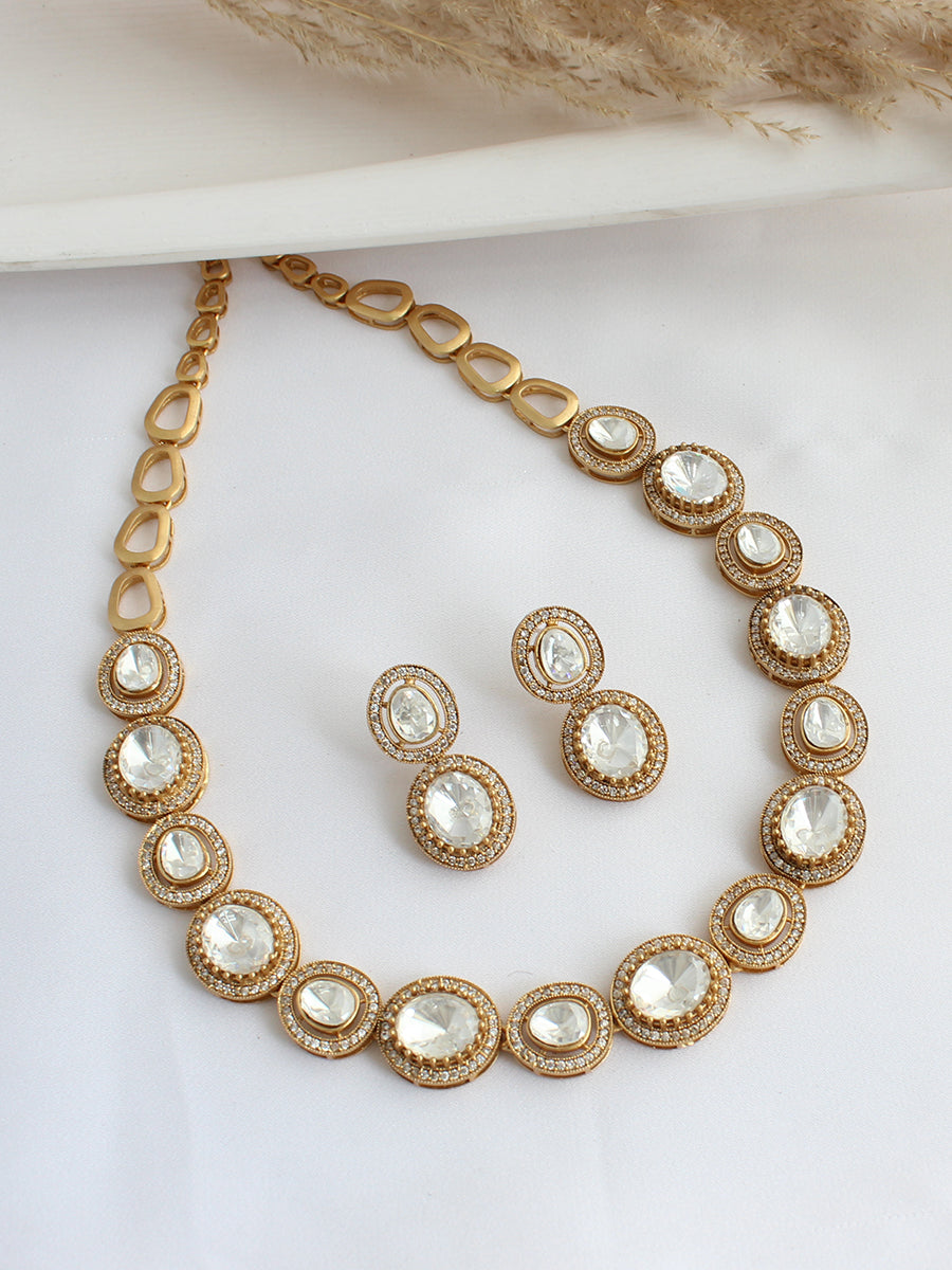 Ahanvi Necklace Set-White