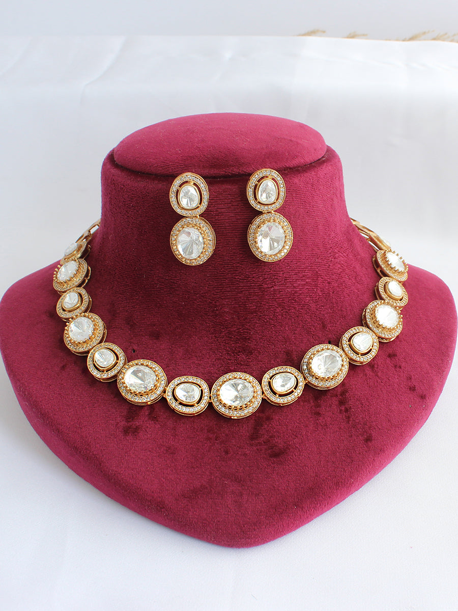 Ahanvi Necklace Set