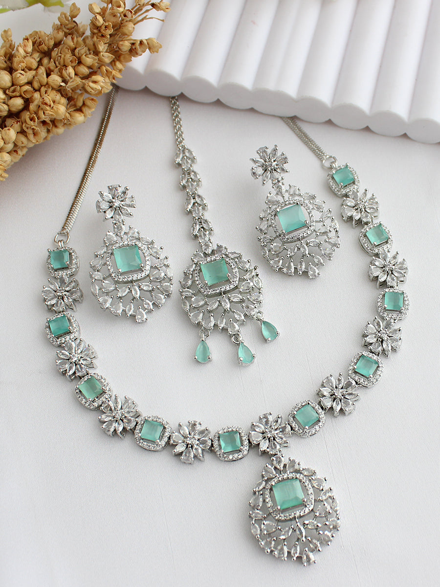 Aania Necklace Set